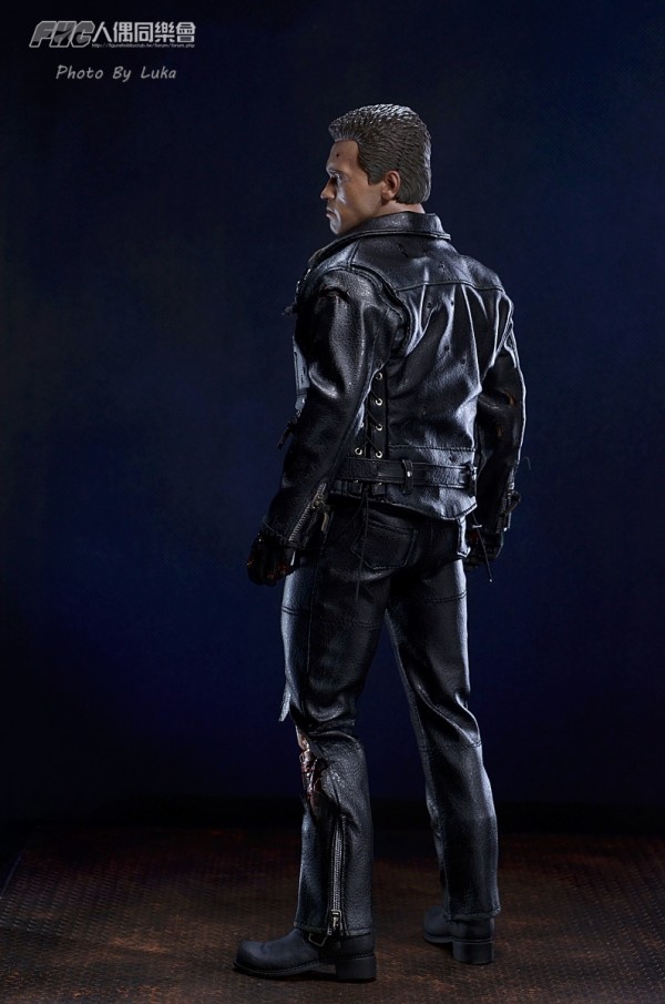 hottoys-dx13-t800b-002