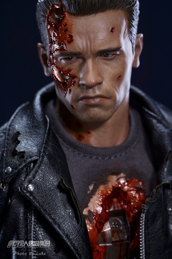 hottoys-dx13-t800b-009