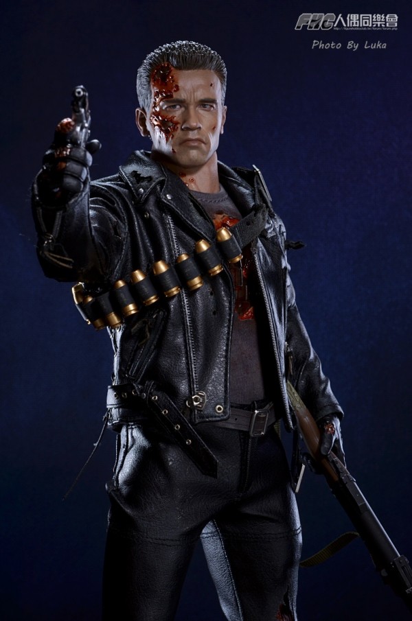 hottoys-dx13-t800b-026