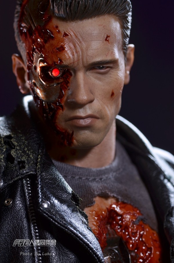 hottoys-dx13-t800b-056