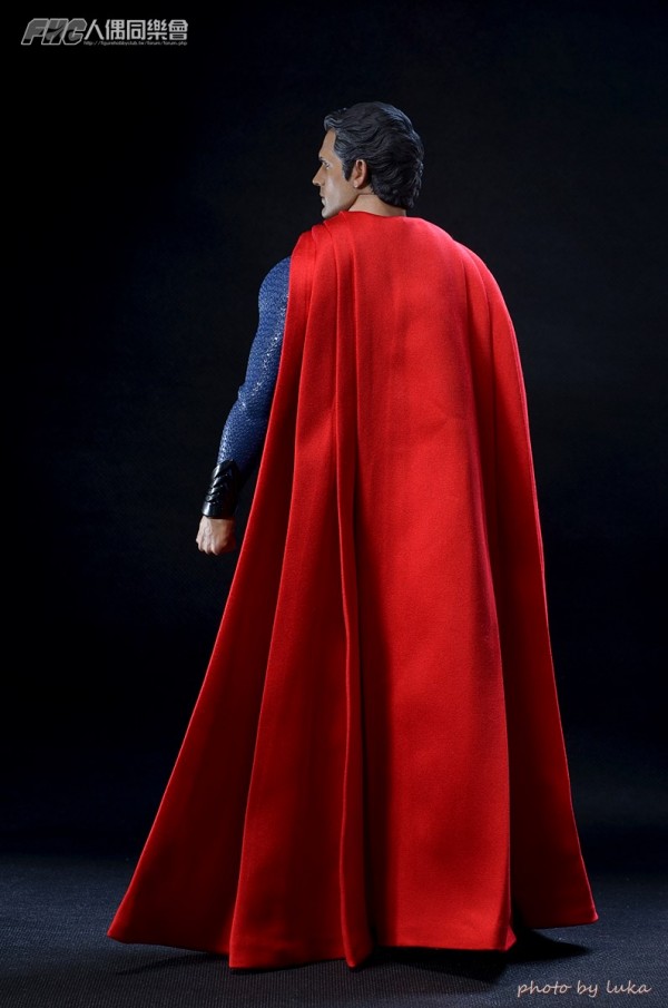 hottoys-superman-luka-008