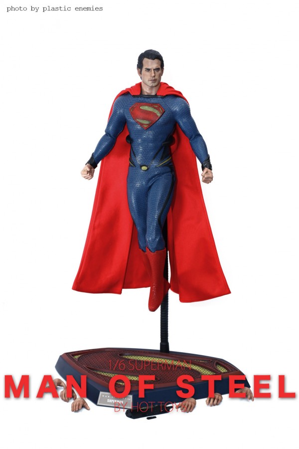 hottoys-superman-plastic-001