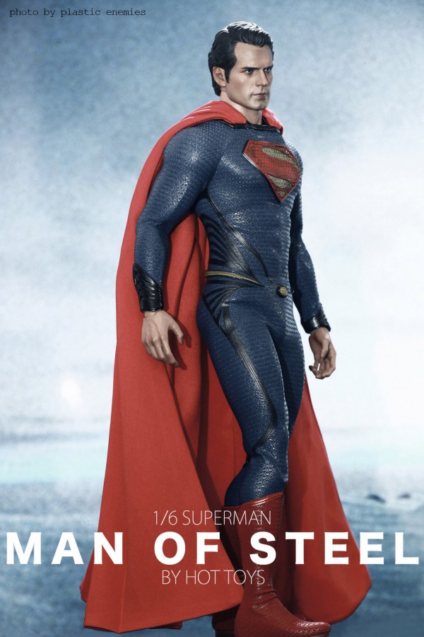 hottoys-superman-plastic-035