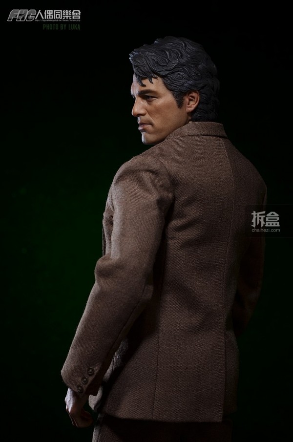 hottoys-bruce-banner-review-luka-005