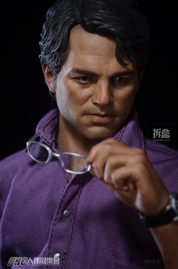 hottoys-bruce-banner-review-luka-016