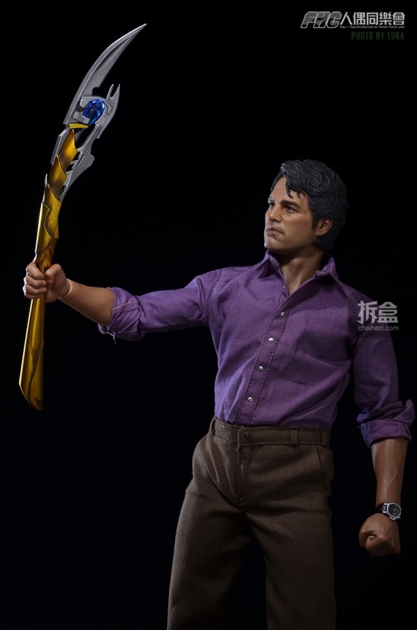 hottoys-bruce-banner-review-luka-021