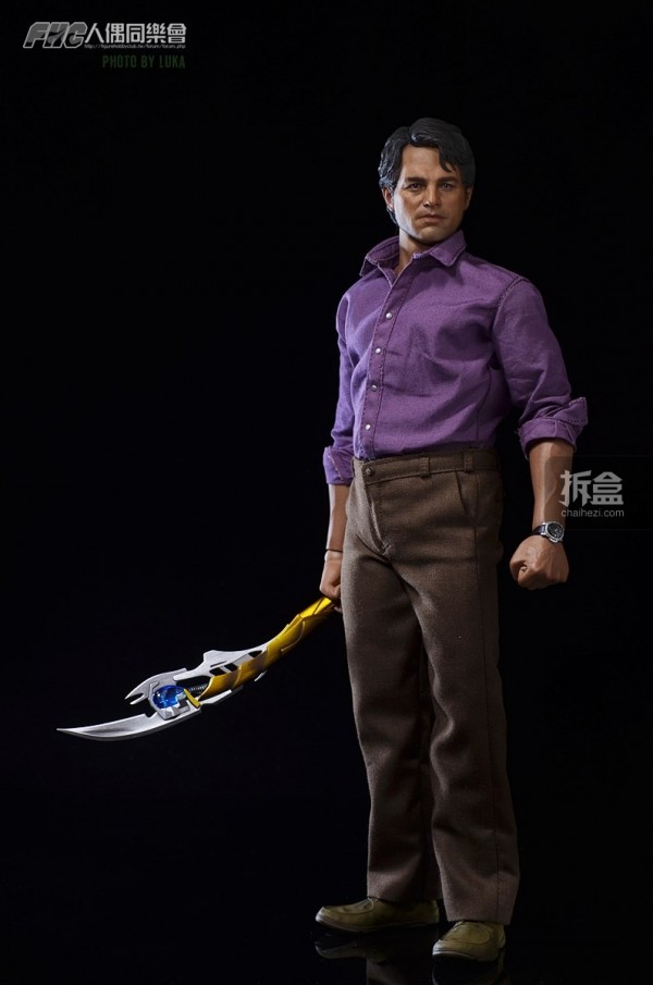 hottoys-bruce-banner-review-luka-023