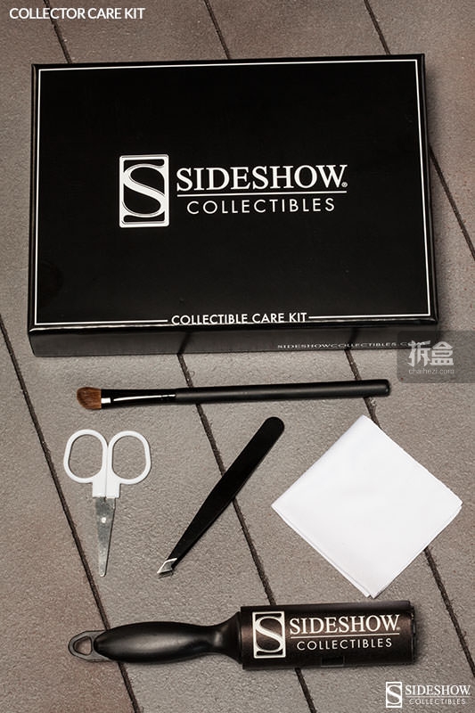 sideshow-book-and-tools-012
