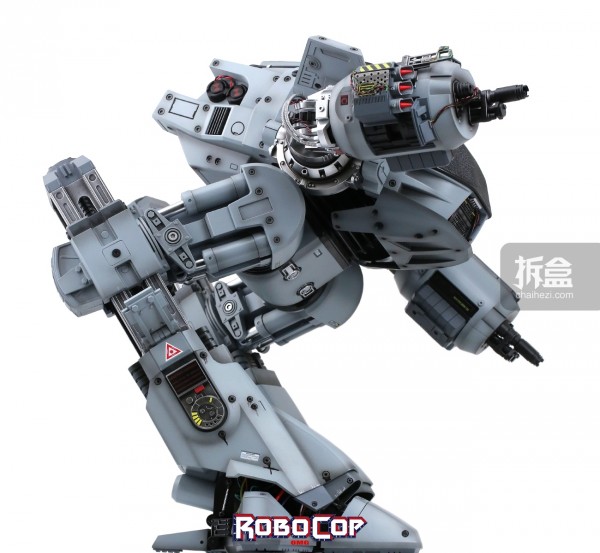hottoys-robocop-ed209-omg-017