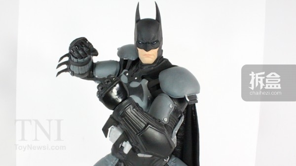 neca-18inch-batman-review-014