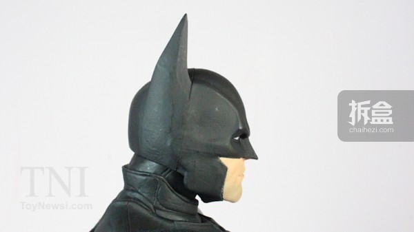 neca-18inch-batman-review-023