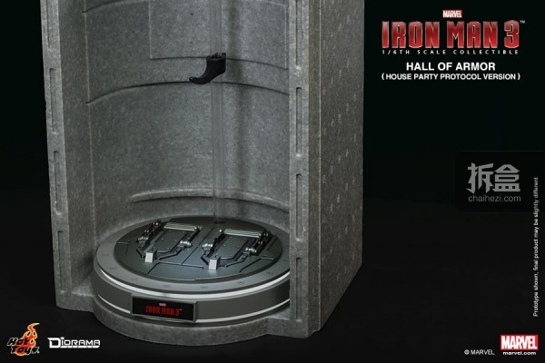 HotToys-ironman3-ArmorHall-09