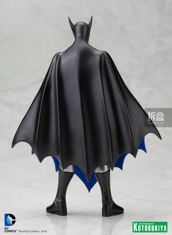 SDCC-1st-Appearance-Batman-ARTFX-Statue-3
