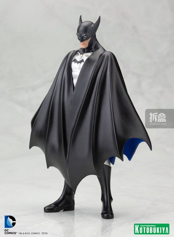 SDCC-1st-Appearance-Batman-ARTFX-Statue-4