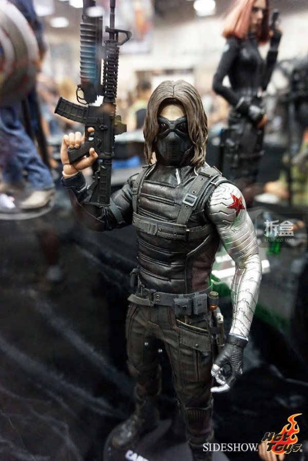 hottoys-2014sdcc-booth-024