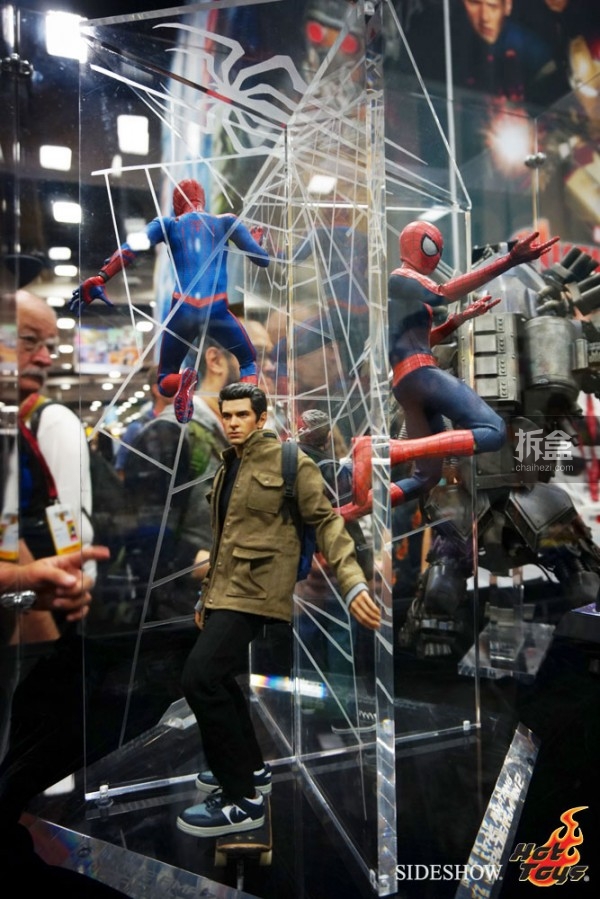 hottoys-2014sdcc-booth-026