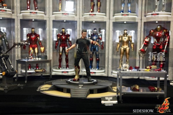 hottoys-2014sdcc-booth-031
