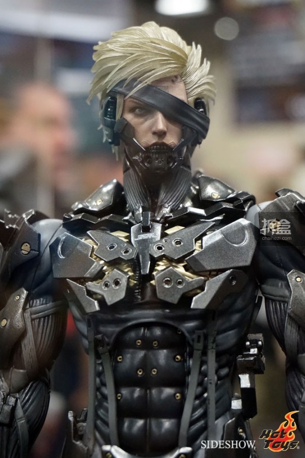 hottoys-2014sdcc-booth-040