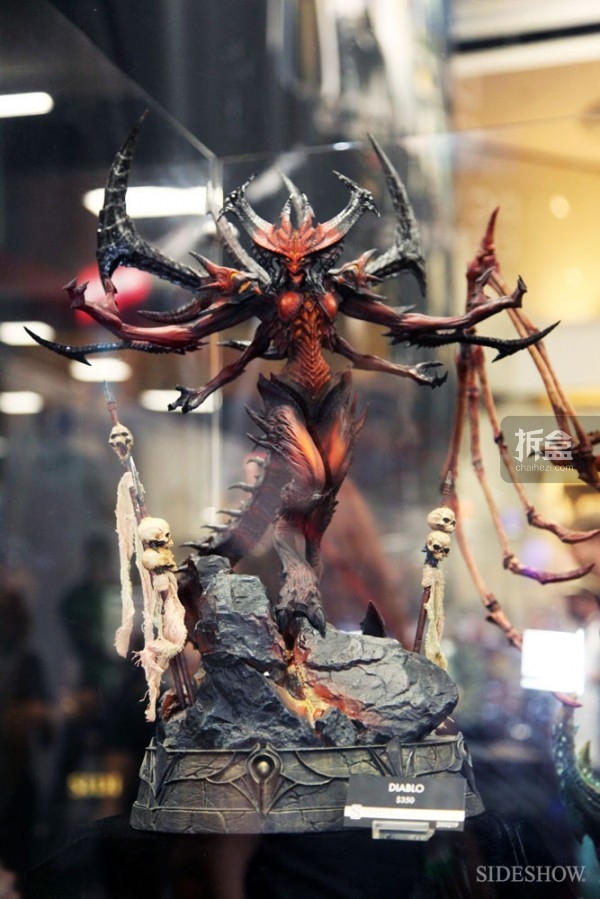 sideshow-2014sdcc-booth-067