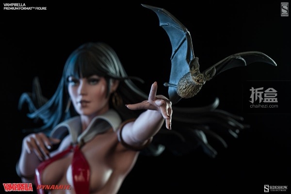 sideshow-Vampirella-PF-002