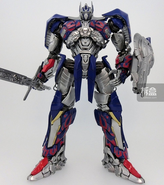 takaratomy-TFM4-optimus-002