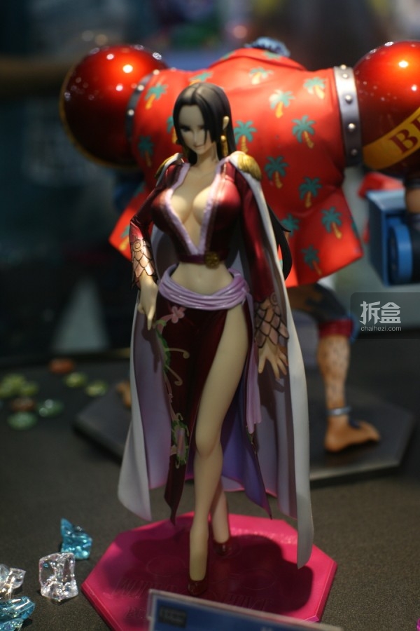 2014-cicf-megahouse-first-001