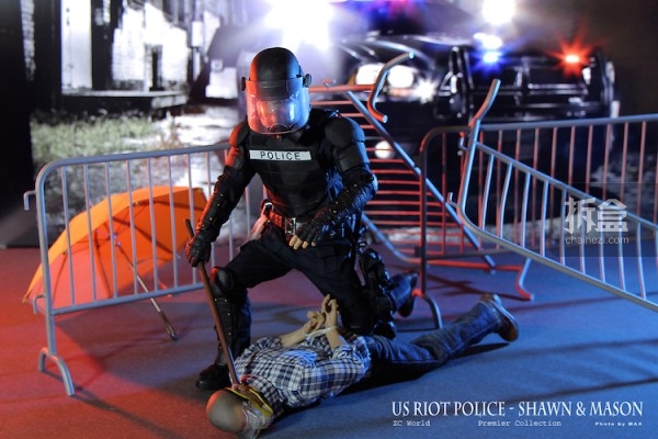 ZCWO-US Riot Police Shawn Mason-MaxL (27)