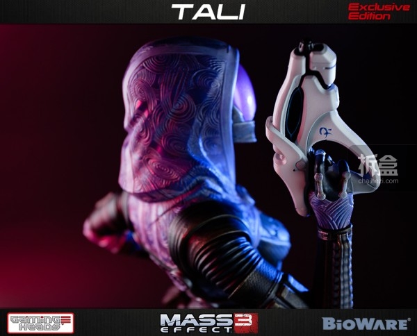 gamingheads-Mass Effect3-tali-statue-010