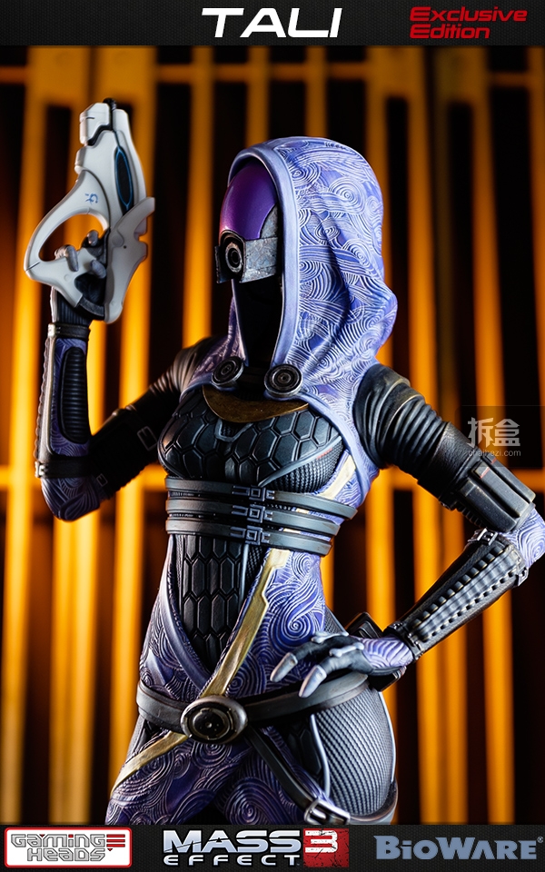 gamingheads-Mass Effect3-tali-statue-018