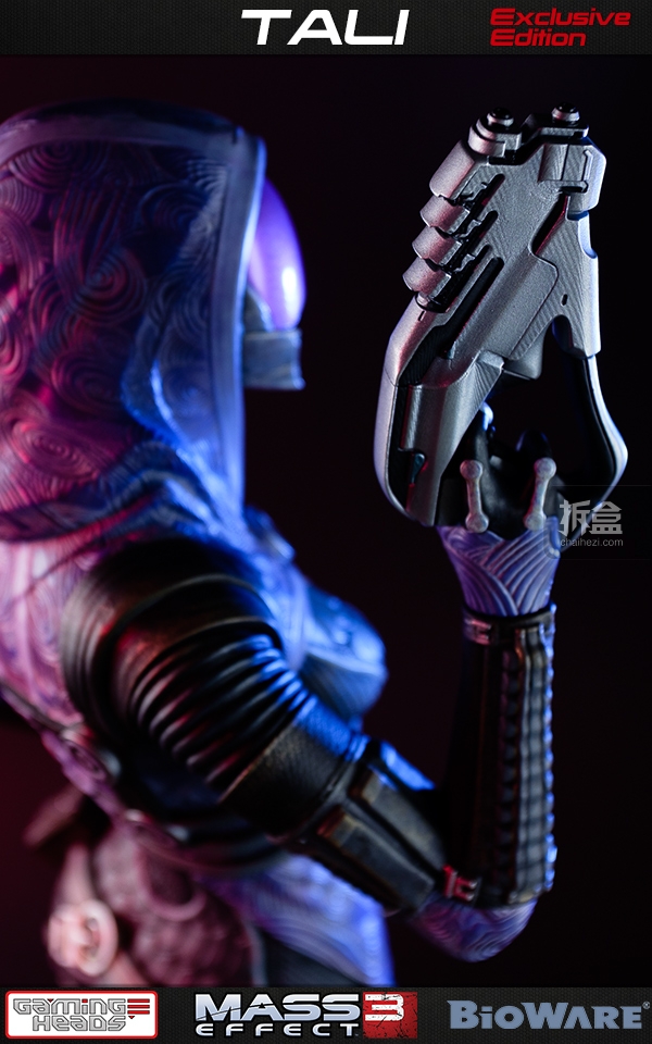 gamingheads-Mass Effect3-tali-statue-031
