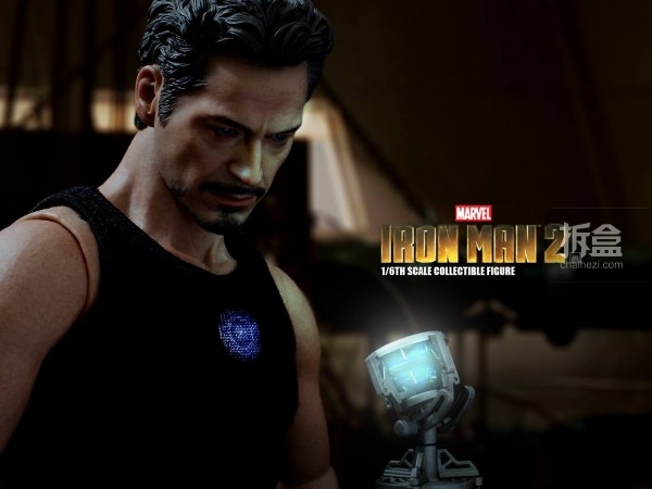 HT-Tony Stark with Arc Reactor-bing-002