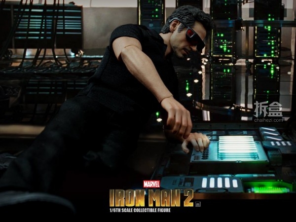 HT-Tony Stark with Arc Reactor-bing-003