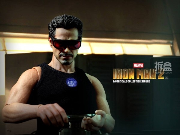 HT-Tony Stark with Arc Reactor-bing-011