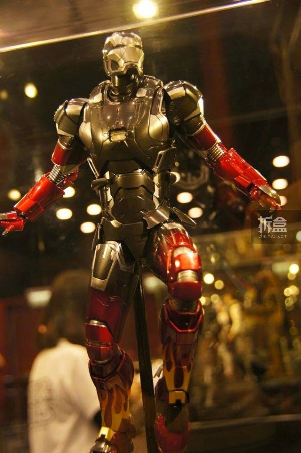Hot Toys Booth at Toy Soul -Jingobell -001