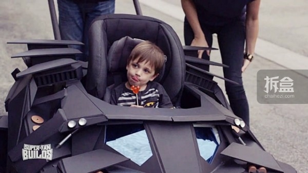 youtube-Batmobile Baby Stroller (18)