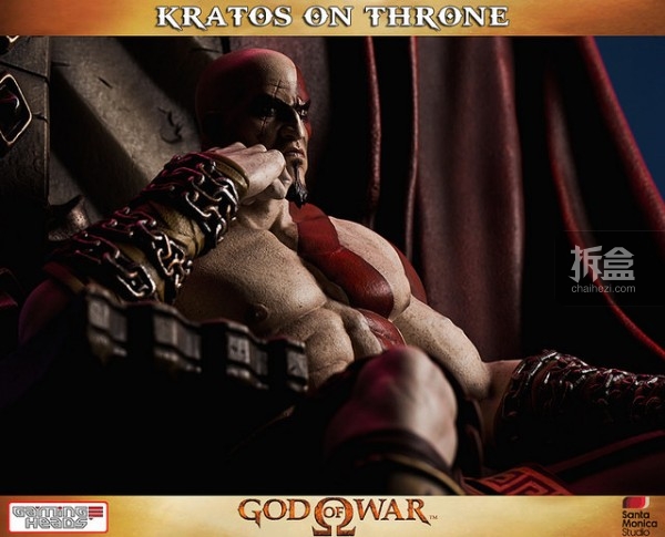 gamingheads-Kratos on Throne-statue (2)