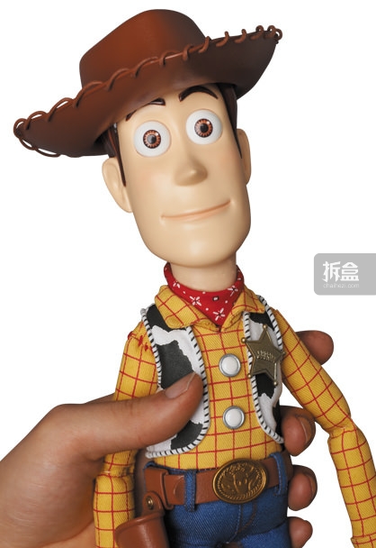 medicomtoy-Ultimate Woody (4)