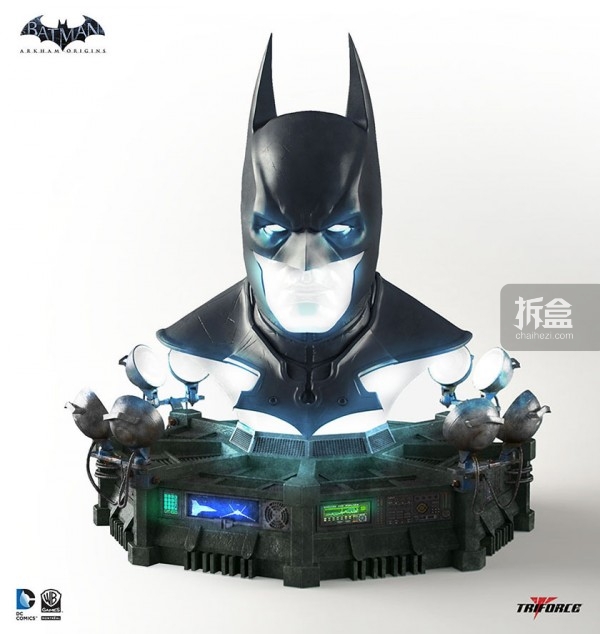 《蝙蝠侠：阿卡姆起源》蝙蝠侠蒙面头套，$850美元，高66.04cm