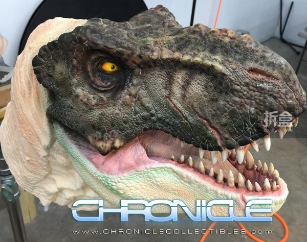chronicle-Jurassic-rex-1