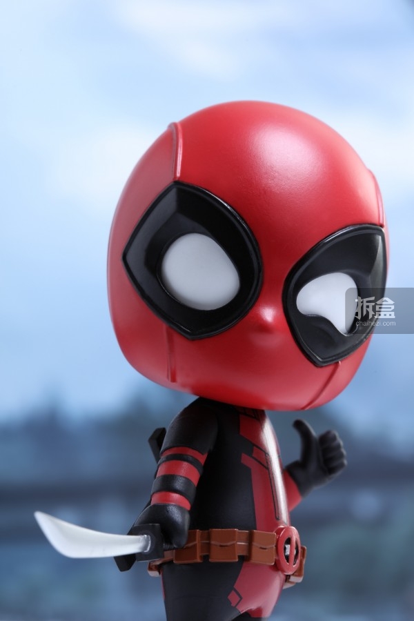 hottoys-cosbaby-deadpool-preview-003