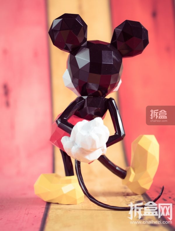 sentinel-polygo-mickey-out-18
