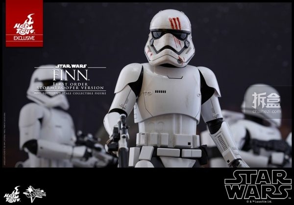 ht-disneyex-finn-stormtrooper-14