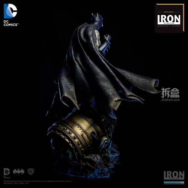 ironstudio-Ivan Reis-batman-14