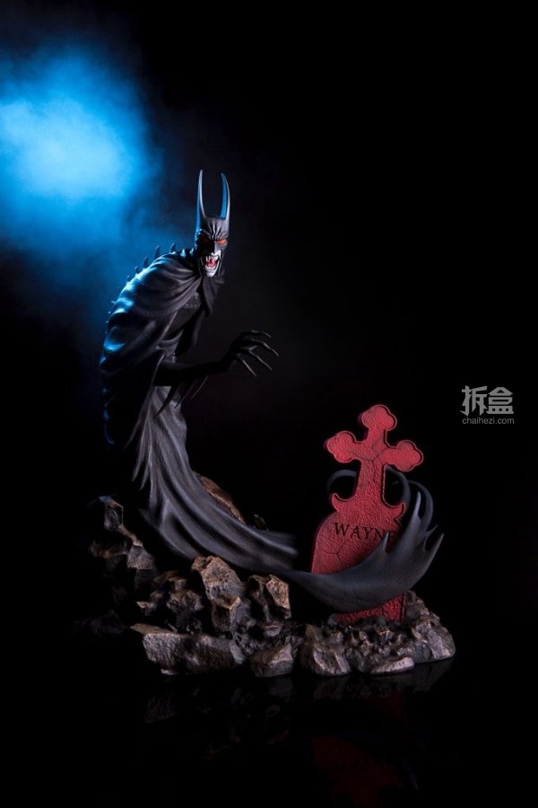 batman-red-rain-statue-mondo-12