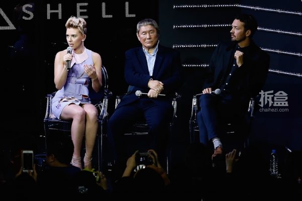 TOKYO, JAPAN - NOVEMBER 13: (from left) Scarlett Johansson, Takeshi Kitano, and Rupert Sanders appear on stage during the global trailer launch for Paramount Pictures' 'Ghost in the Shell' at the Tabloid on November 13, 2016 in Tokyo, Japan. (Photo by Tomohiro Ohsumi/Getty Images for Paramount Pictures) *** Local Caption *** Scarlett Johansson; Takeshi Kitano; Rupert Sanders